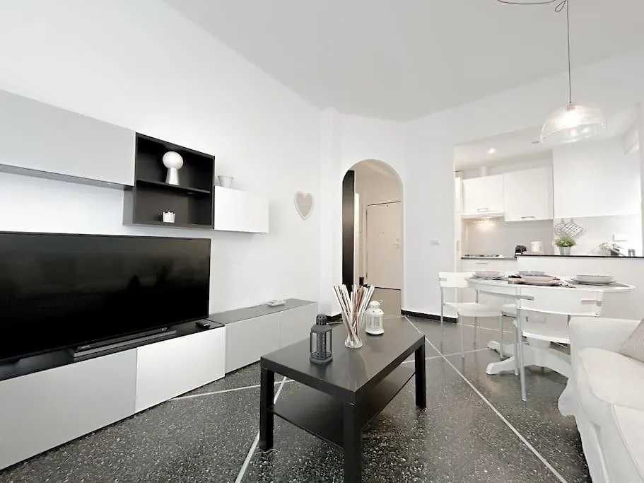Apartment Suite In Nervi Porticciolo - Stazione10' - Wifi Genoa
