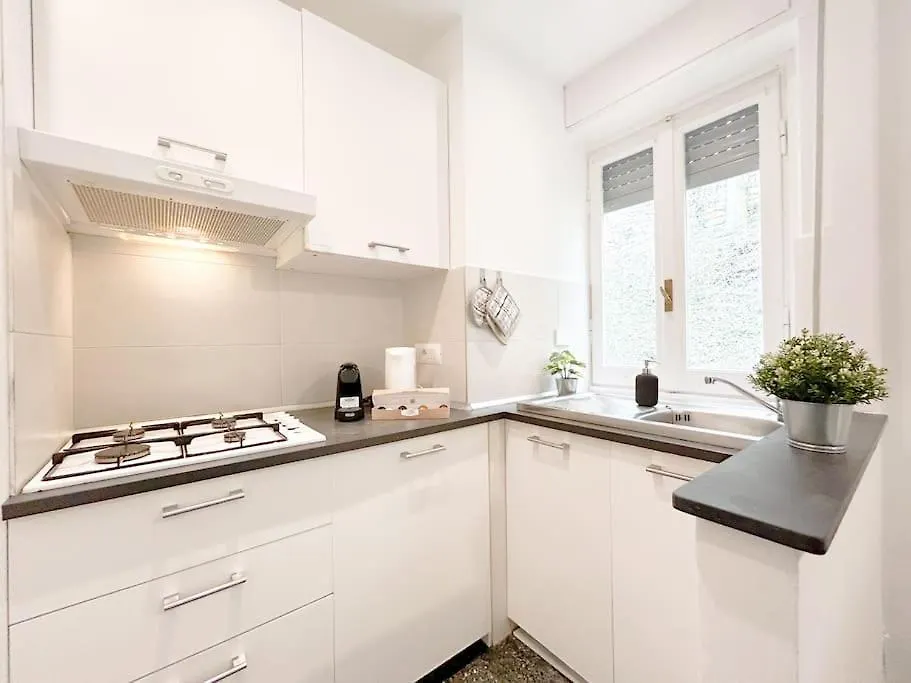 Suite In Nervi Porticciolo - Stazione10' - Wifi Genoa 0*,  Italy